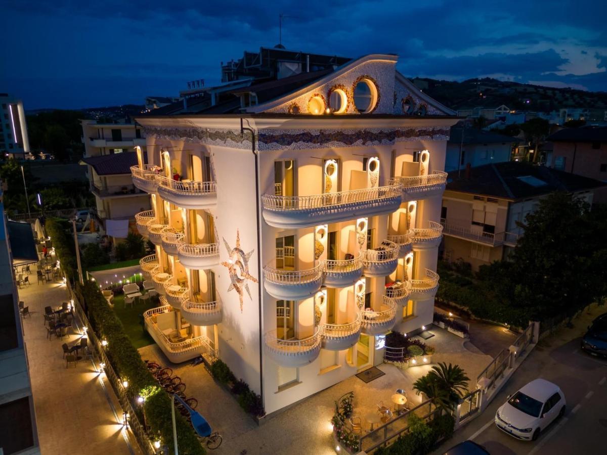 Residence Anchisemare Alba Adriatica Exterior foto
